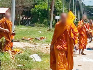 Buddhist Monks Killed : थायलंड : ११ वर्षीय मुलाचा ट्रकवरील ताबा सुटून झालेल्या अपघातात ९ बौद्ध भिक्षूंचा मृत्यू