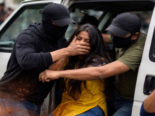 बोरीभडक (जिल्हा पुणे) येथे कमरूद्दीन याने घरात घुसून केले हिंदु तरुणीचे अपहरण !