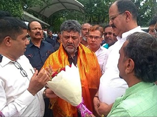 ख्रिस्ती समुदायाचा प्रतिनिधी म्हणून आयवन डिसोझा यांना मंत्रीपद द्या !