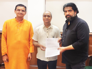 महामार्गांवरील फलकांवरून ‘औरंगाबाद’, ‘अहमदनगर’ ही  परकीय नावे हटवून ‘छत्रपती संभाजीनगर’, ‘अहिल्यानगर’ लिहा !