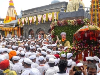 जगद्गुरु संत तुकाराम महाराजांच्या पालखीचे भक्तीमय वातावरण देहूतून प्रस्थान !