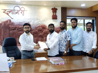 रेल्वेस्थानक छताचा भाग कोसळला : उत्तरदायी ठेकेदाराला काळ्या सूचीत टाका !