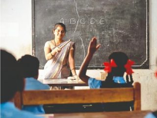 राज्यातील ८ सहस्रांहून अधिक शिक्षकांचे एका दिवसाचे वेतन कापले !