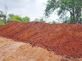 आडाळी ‘एम्.आय.डी.सी.’मध्ये अवैधरित्या झालेल्या उत्खननाची उच्चस्तरीय चौकशी चालू !