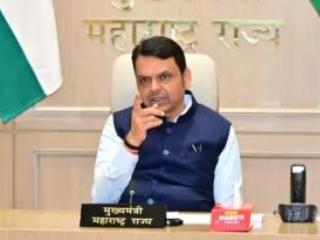 पाणी योजना रखडल्याने मुख्यमंत्री आणि पालकमंत्री संतप्त !