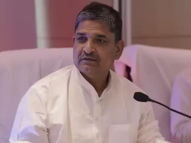 (म्हणे) ‘हिंदी आणि उर्दू भारताच्या भाषा, तर संस्कृत बाहेरून आली !’ – Congress MP Mohammad Javed