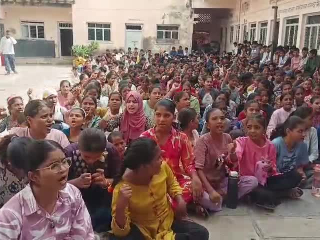 परळी (बीड) येथे शिक्षणासाठी विद्यार्थ्यांचे आंदोलन !