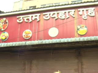 छत्रपती संभाजीनगर येथे ‘उत्तम उपाहारगृहा’वर अन्न व औषध प्रशासनाची कारवाई !