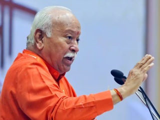 पालक आणि ज्येष्ठ यांनी आजच्या तरुण पिढीशी संवाद साधावा ! – प.पू. सरसंघचालक डॉ. मोहनजी भागवत