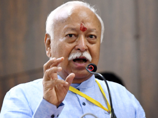 पालक आणि ज्येष्ठ यांनी आजच्या तरुण पिढीशी संवाद साधावा ! – प.पू. सरसंघचालक डॉ. मोहनजी भागवत