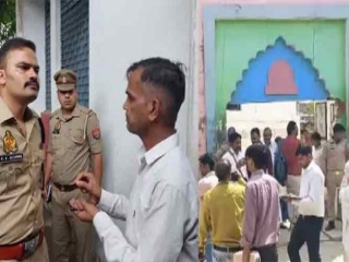 संभल (उत्तरप्रदेश) येथे मुसलमानांमधील २ समुदायांमधील वादातून ठार मारण्याची धमकी