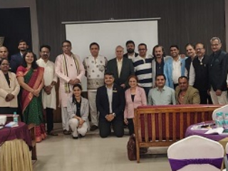 उद्योगाच्या यशासाठी अध्यात्माची जोड आणि साधनेची आवश्यकता अनिवार्य ! – डॉ. रवींद्र प्रभुदेसाई, पितांबरी उद्योगसमूह