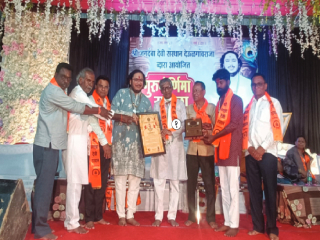 गुरुदत्त सामाजिक, सांस्कृतिक, शैक्षणिक आणि कला व क्रीडा संस्थेचे संस्थापक अध्यक्ष अर्जुनराव फडके यांना ‘सामाजिक कार्यगौरव’ पुरस्कार